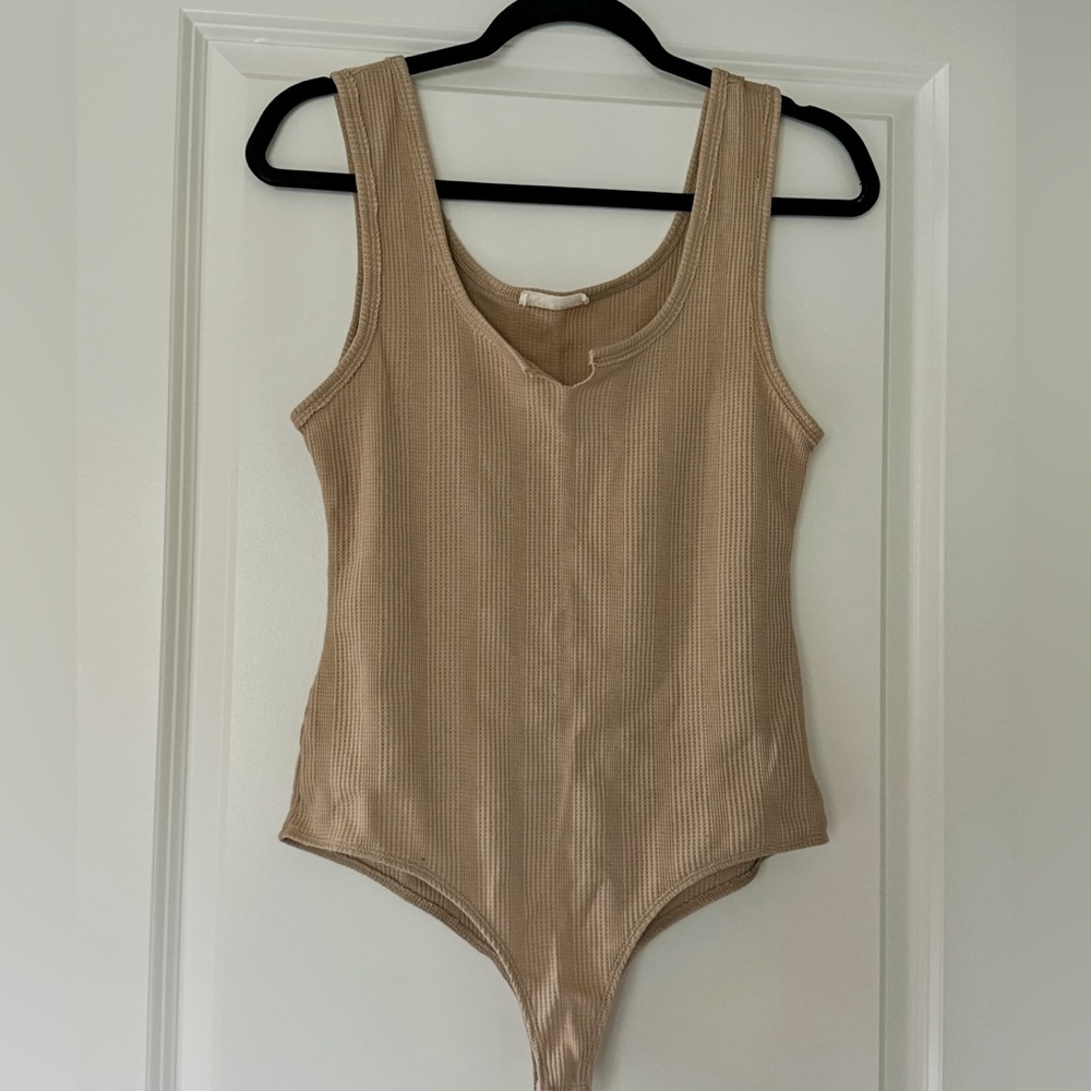 New In Bodysuit - Picture 3 of 4